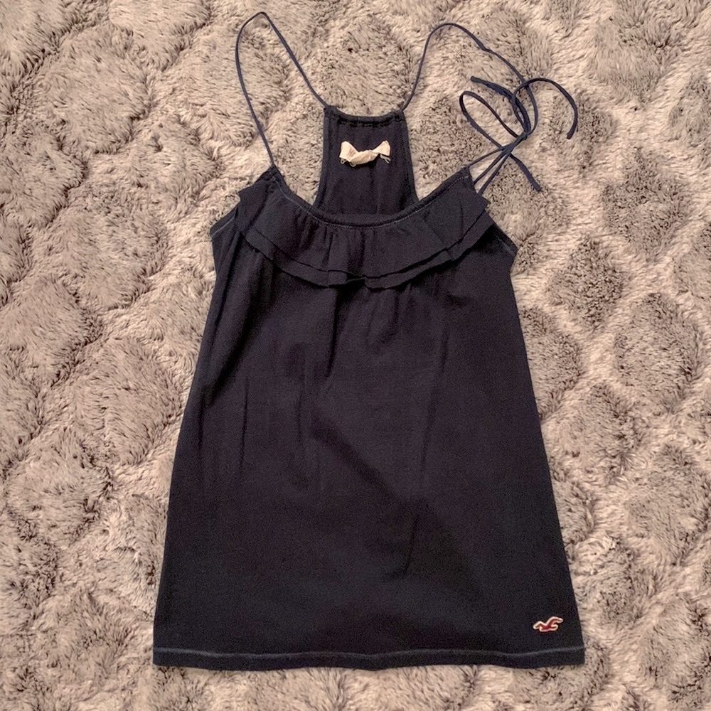 HOLLISTER navy tank top with ruffle edge